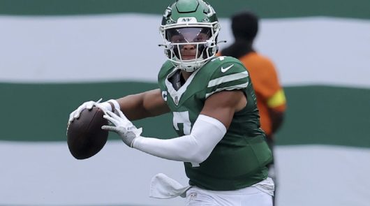 2 Jets-Dolphins MNF Anytime Touchdown Scorer Prop Picks & Odds: Bet On Justin Fields NFL Week 3 ATD? (Monday, September 29)