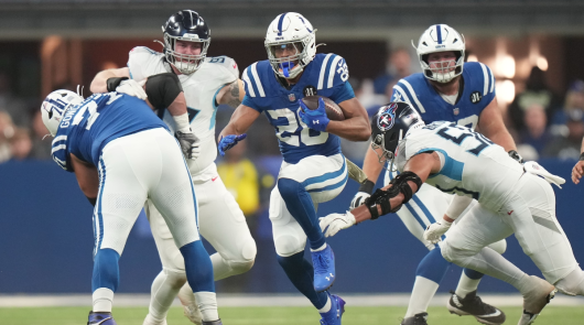 Early NFL Week 12 Predictions, Picks, Odds: Look-Ahead Lines Including Colts-Chiefs, More