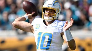 Week 13 NFL Survivor Pool Picks, Best Bets, Popularity: Home Chalk Seahawks vs Vikings?