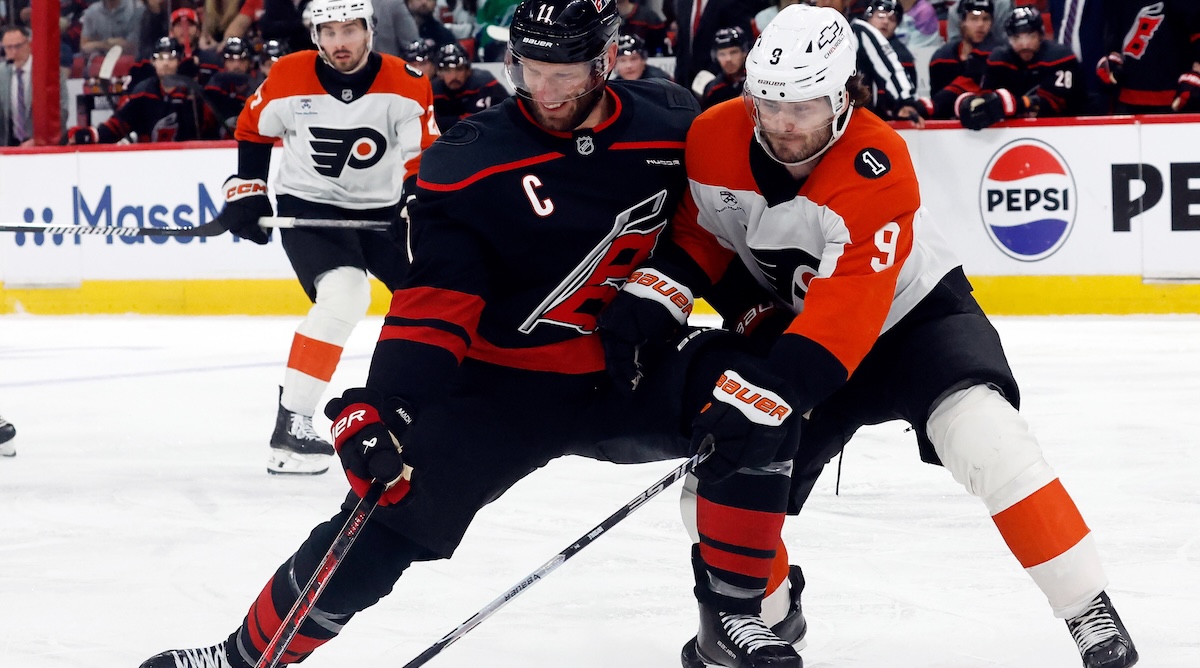 Canes vs Flyers Game 3