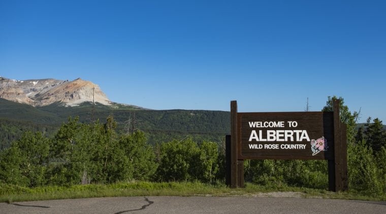 Alberta Online Casinos, Sports Betting Now Live
