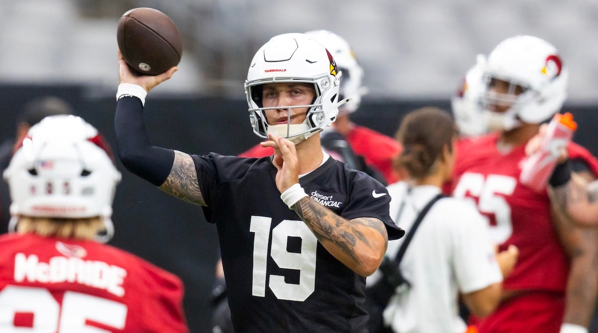 2026 NFL Hall of Fame Game: How to Bet Around Beck, Pickett?