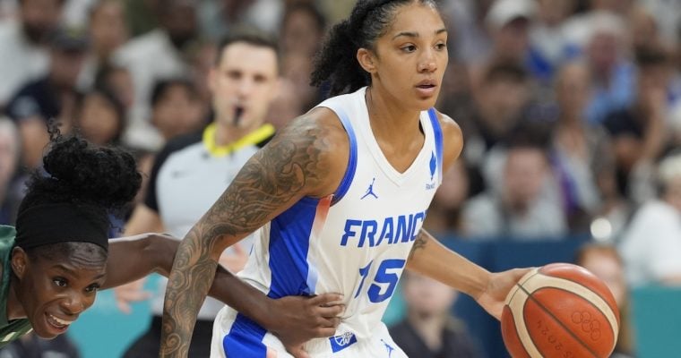 Gabby Williams - France