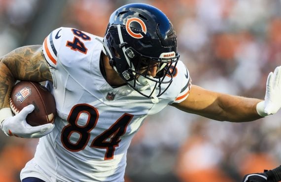 Eagles-Bears Touchdown Picks: Colston Loveland & Zach Ertz Anytime TD Bets, NFL Week 3